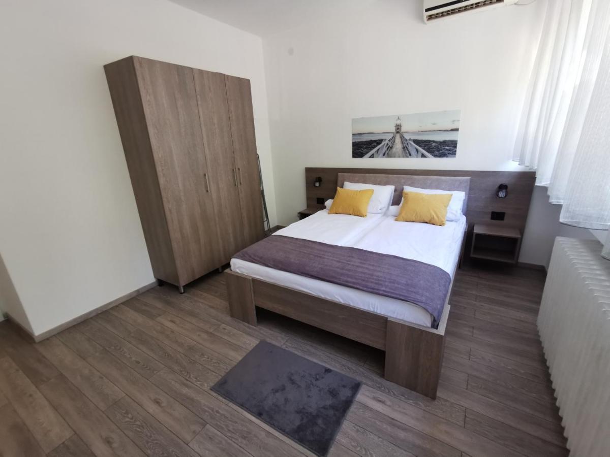 Apartman Pavlovic 1 Dedinje Exterior photo
